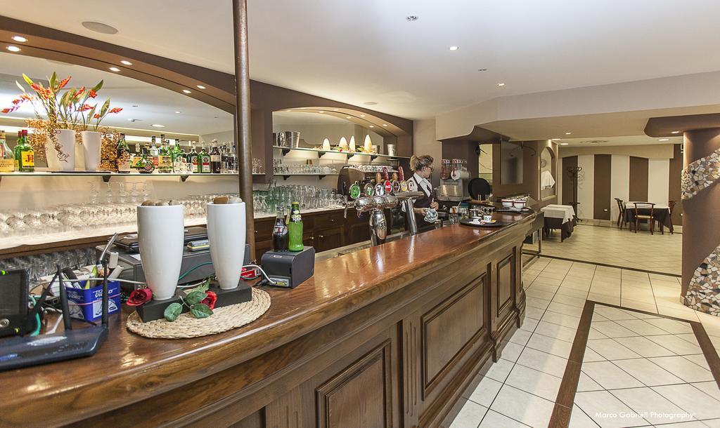 Hotel Bussana Porto Tolle Dış mekan fotoğraf