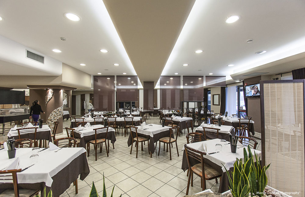 Hotel Bussana Porto Tolle Dış mekan fotoğraf